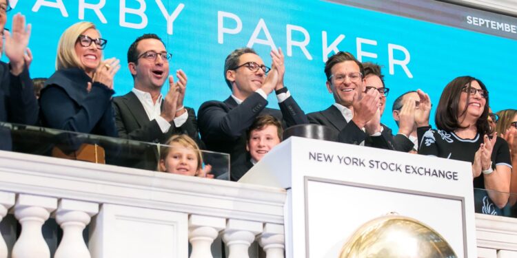 Goldman actualiza WRBY para comprar