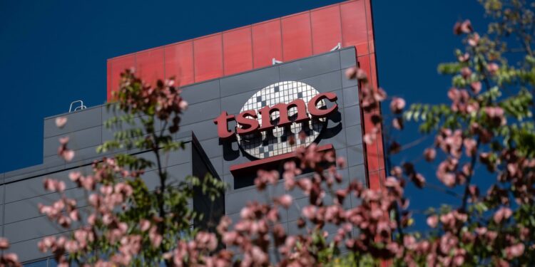 NVDA, TRV, BX y UBER