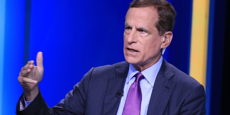 Kaplan, exjefe de la Reserva Federal de Dallas, insta a recortar los tipos de interés en medio punto