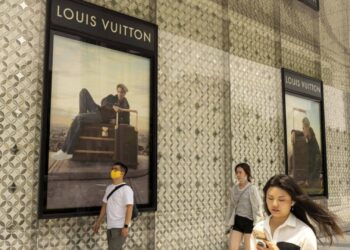 Las acciones de lujo pueden ser una apuesta arriesgada por el estímulo de China