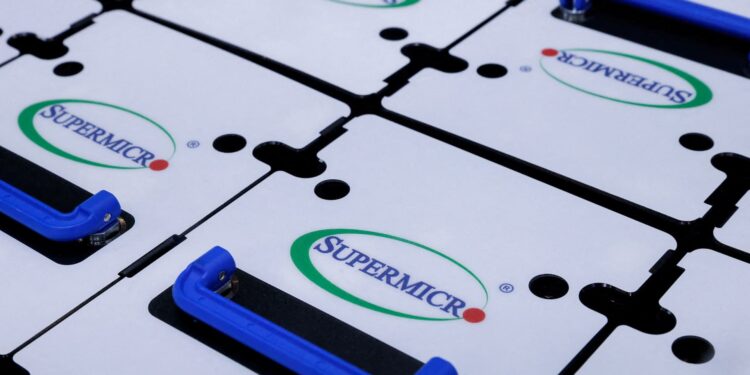 RDDT, SMCI, GRMN, SNAP y más