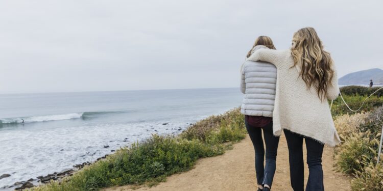 A las mujeres les resulta más difícil llegar a fin de mes