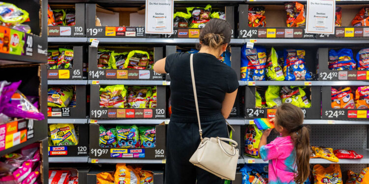 Por qué puede parecer que la inflación está disminuyendo pero sigue siendo un gran problema