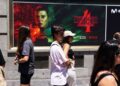 Acciones que realizan los mayores movimientos al mediodía: Netflix, Apple, CVS Health, Lamb Weston, US Cellular y más
