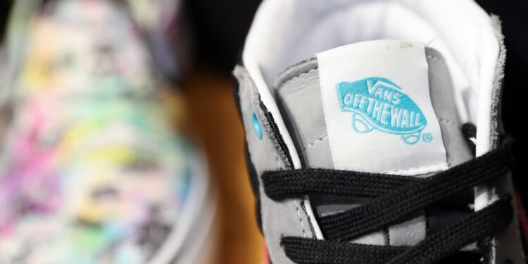 VFC, PFE, FFIV, JBLU y más