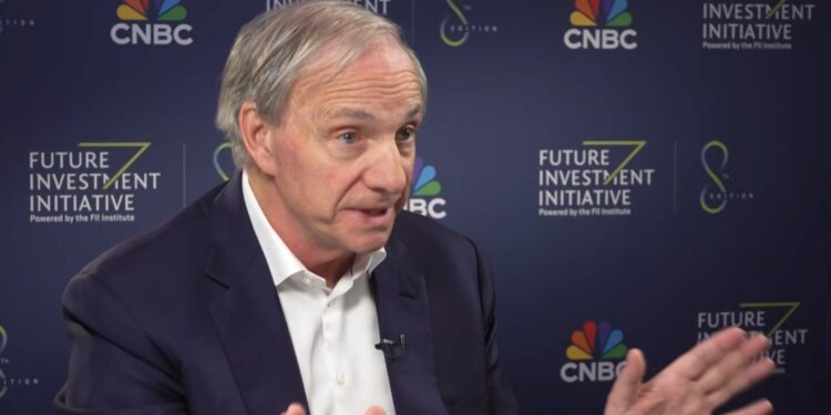 Ray Dalio preocupado por la situación postelectoral en Estados Unidos: “Ambos candidatos me preocupan”