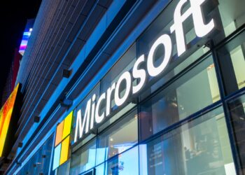 Acciones que realizan mayores movimientos fuera de horario: MSFT, META, SBUX, COIN