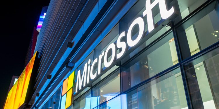 Acciones que realizan mayores movimientos fuera de horario: MSFT, META, SBUX, COIN