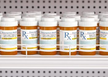 ¿Cuánto aumentarán las primas de medicamentos recetados de la Parte D de Medicare en 2025?