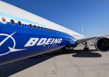 Los trabajadores de Boeing sintieron presión para priorizar la velocidad sobre la calidad: informe de la FAA