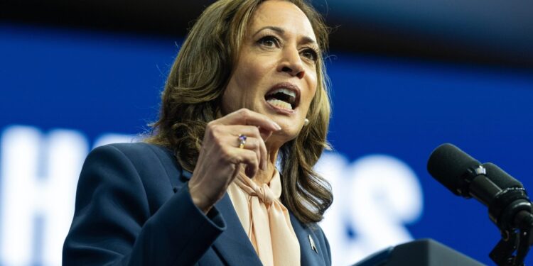 23 economistas ganadores del Premio Nobel dicen que el plan económico de Harris supera al de Trump