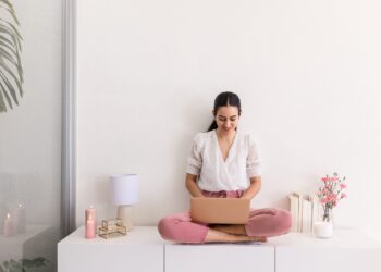 12 trabajos de servicio al cliente en línea para ganar dinero