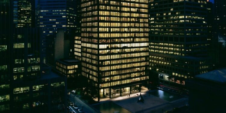 Blue Owl agrega cuatro pisos al espacio de oficinas del edificio Seagram