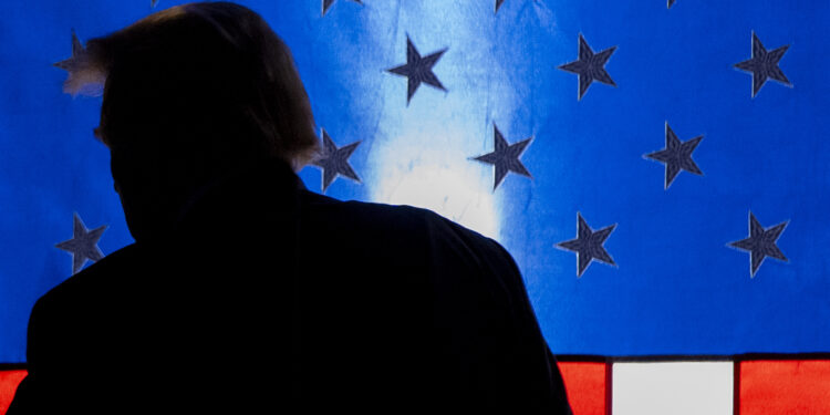 ‘Conflicto potencial’: la participación de Trump en las redes sociales plantea un dolor de cabeza ético