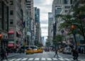 ETF ponderados por capitalización versus ETF con ponderación igual: ¿cuál es mejor para los inversores canadienses?