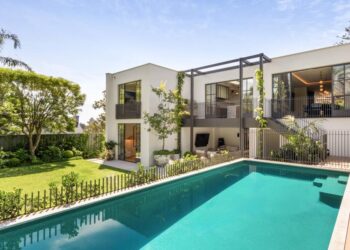 El aturdidor del multimillonario magnate del carbón explotará como un petardo