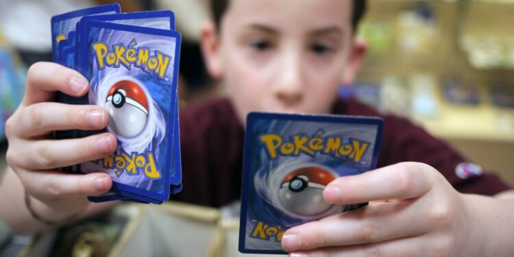 De las cartas de Pokémon a las regalías musicales: ¿funcionan las inversiones alternativas?