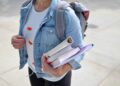 ¿Qué deudas debería pagar primero: tarjetas de crédito o préstamos para estudiantes?