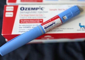 Novo Nordisk pide a la FDA que impida que las farmacias de compuestos fabriquen imitaciones de Ozempic