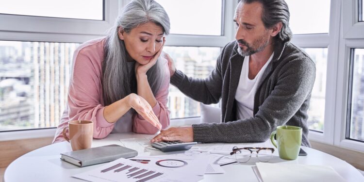7 formas de evitar dejar dinero sobre la mesa cuando se jubile