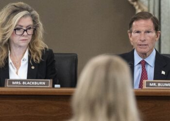 Los senadores piden a TikTok que produzca documentos en respuesta al informe de NPR: NPR