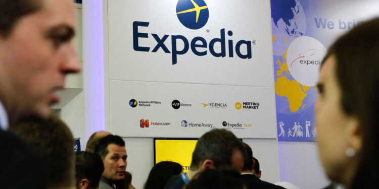 Acciones que realizan los mayores movimientos fuera de horario: ABNB, PINS, EXPE, RIVN