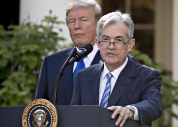 Trump y el presidente de la Fed, Powell, podrían entrar en rumbo de colisión por las tasas