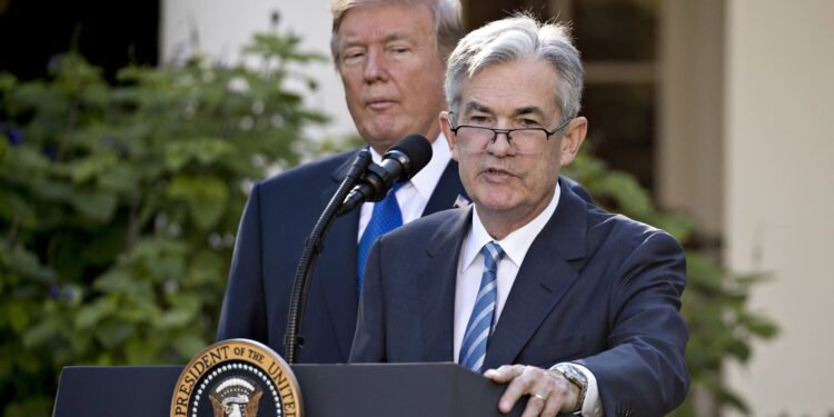 Trump y el presidente de la Fed, Powell, podrían entrar en rumbo de colisión por las tasas