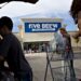 Five Below rebajado por el Bank of America por la amenaza arancelaria de Trump tras las elecciones estadounidenses