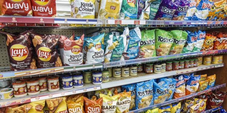 Las acciones de alimentos caen mientras los inversores se preparan para un mayor escrutinio por parte de RFK Jr.