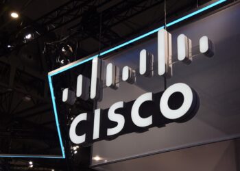 Acciones que realizan los mayores movimientos fuera de horario: IBTA, CSCO, CNH