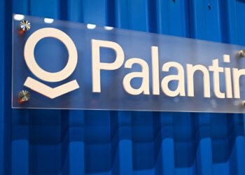 Acciones que realizan los mayores movimientos fuera de horario: PLTR, WYNN, NXPI