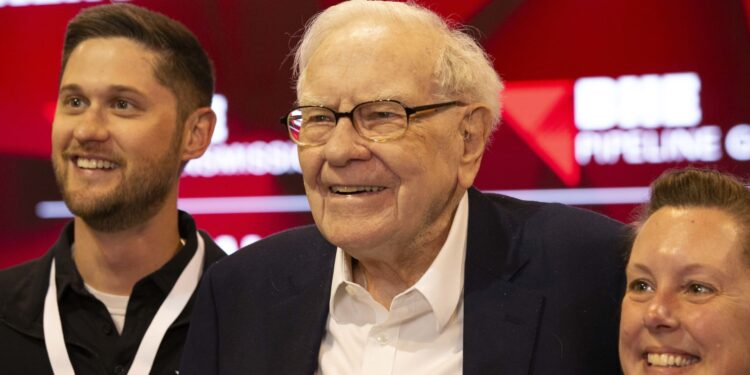 Warren Buffett está vendiendo sus acciones. Aquí están sus 5 principales participaciones