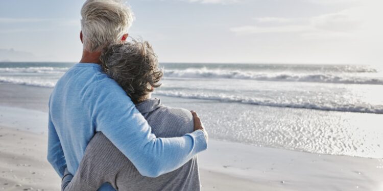 El Seguro Social enviará avisos que revelarán el tamaño de los cheques de beneficios de 2025