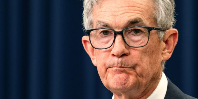 Powell y la Reserva Federal no podrán evitar hablar de Trump para siempre