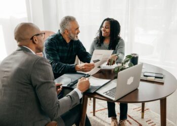 4 formas creativas para que los jubilados dejen un legado de manera receptiva