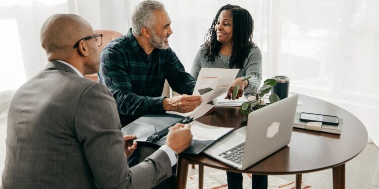 4 formas creativas para que los jubilados dejen un legado de manera receptiva