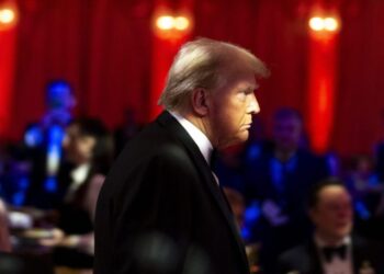 Los economistas esperan que Trump imponga enormes aranceles a las importaciones chinas: encuesta