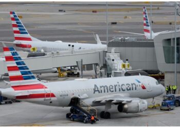 American Airlines expande su tecnología y toma medidas enérgicas contra los recortes de línea antes de los viajes de vacaciones