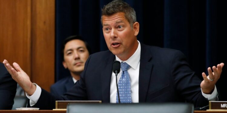 Trump elige al exrepresentante republicano Sean Duffy como secretario de Transporte