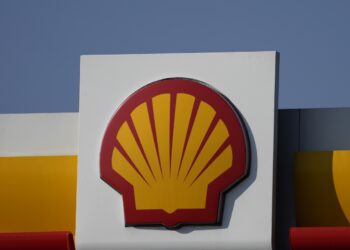 El tribunal de apelaciones holandés anula el fallo climático contra Shell: NPR