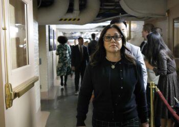 Trump elige a la representante de Oregón Lori Chávez-DeRemer para el Departamento de Trabajo: NPR