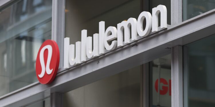 LULU, HPE, RBRK, AMC y más