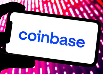 Estas son las acciones con mayor correlación con bitcoin, ya que la moneda digital supera los 100.000 dólares