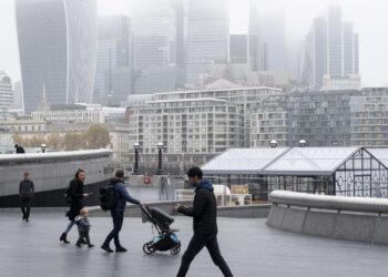 La economía del Reino Unido se contrae un 0,1% en octubre