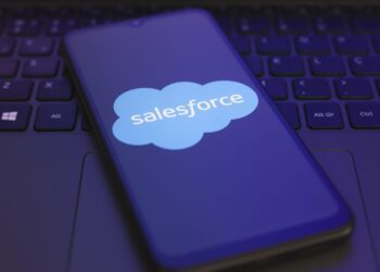 Acciones que realizan los mayores movimientos fuera de horario: CRM, OKTA, BOX, MRVL