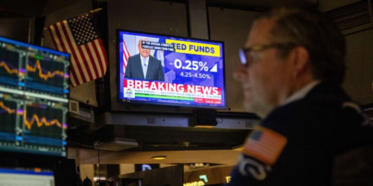 El indicador del miedo de Wall Street, el VIX, experimentó el miércoles el segundo mayor aumento de su historia.