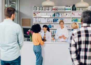 Por qué la gente decide no jubilarse y los beneficios de esa elección