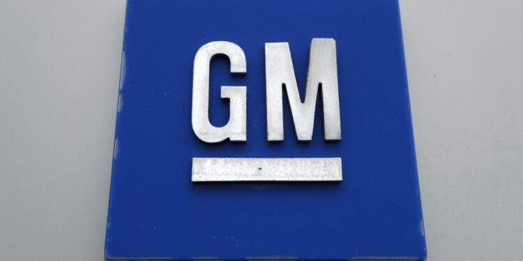 GM cierra proyecto de robotaxi para centrarse en vehículos autónomos