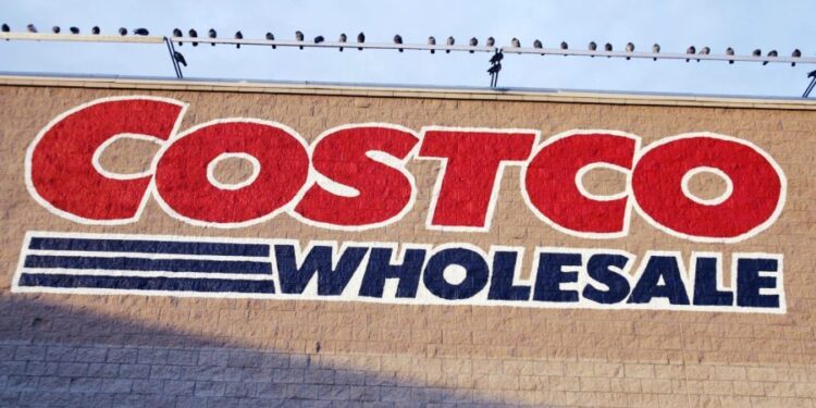 Costco rechaza la presión para eliminar la programación DEI
